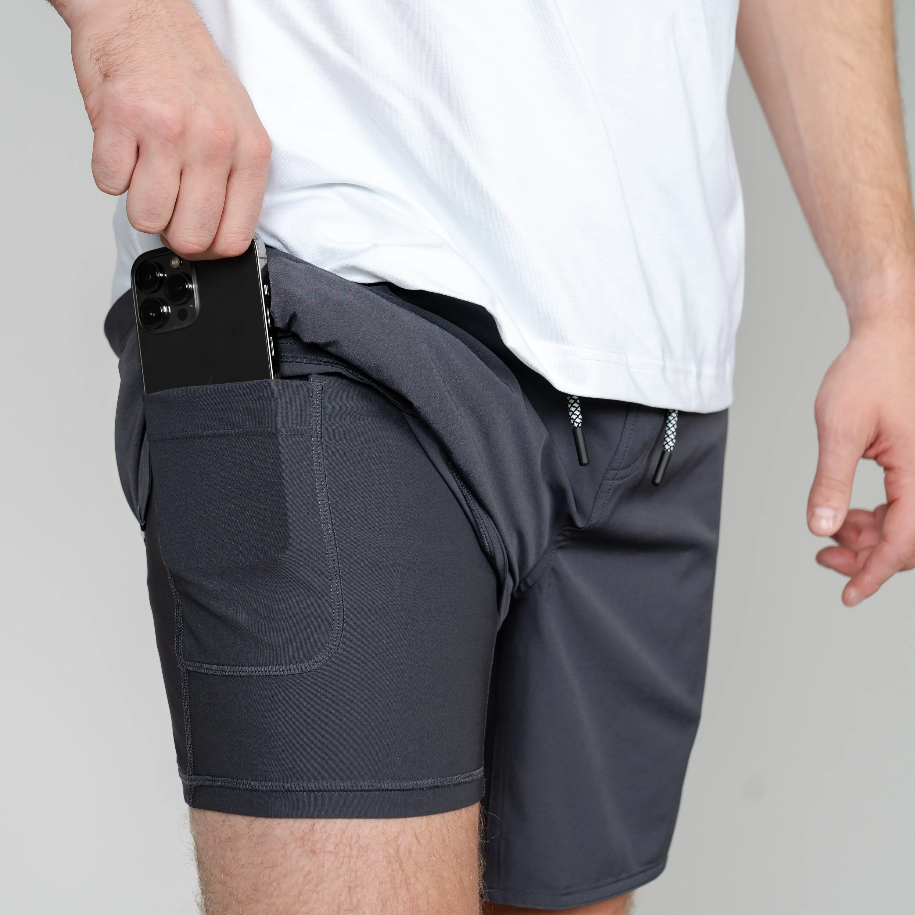 Grit Gym Short - 7" | Solid - Graphite Grey - Image 3