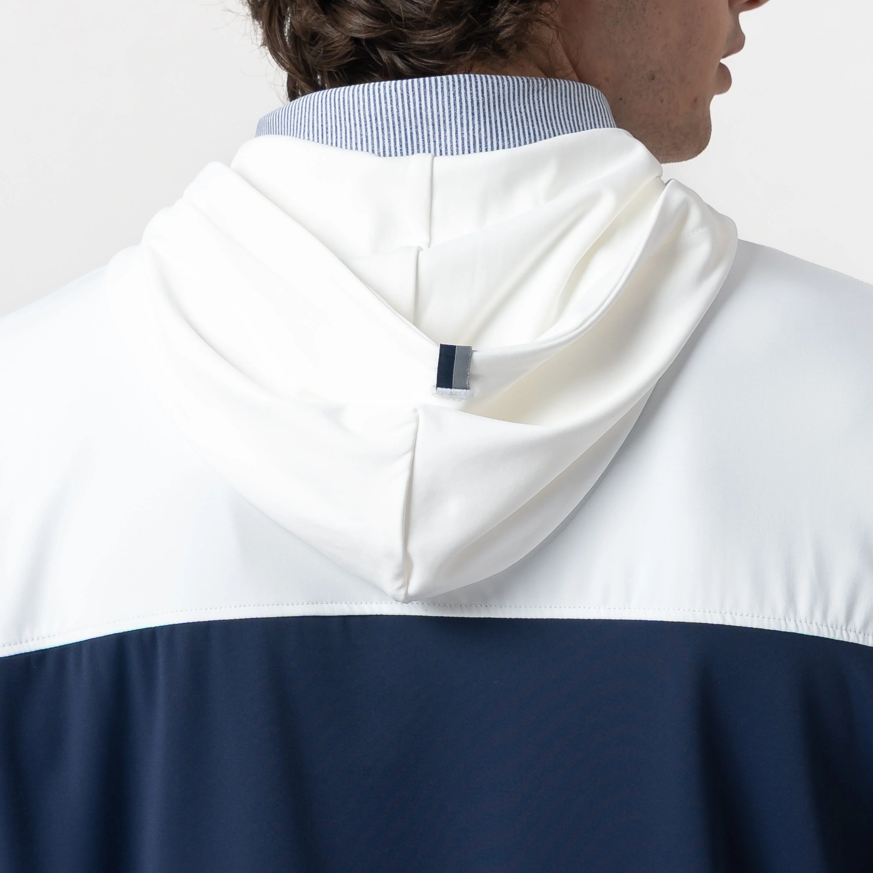 Highlands Performance Hoodie | Colorblock - White/Fleet Navy - Image 4